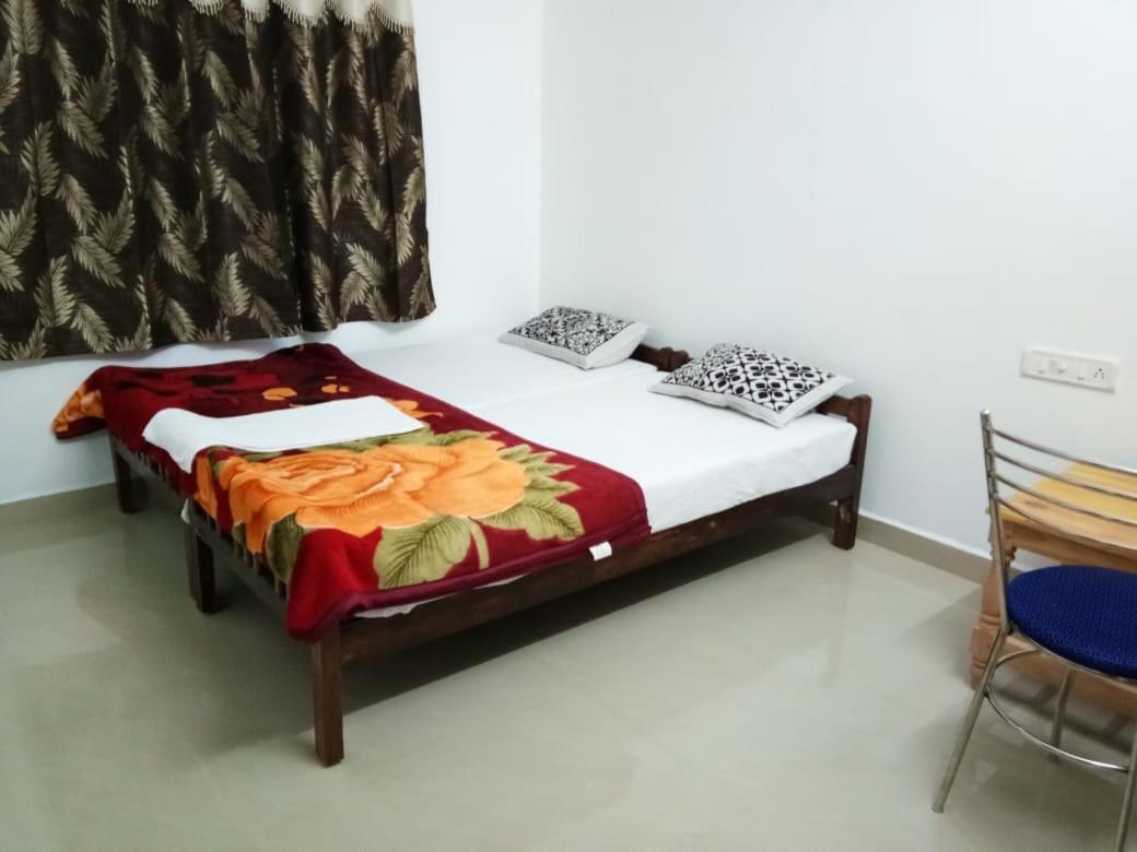 Spice Cottage Homestay Теккади Экстерьер фото